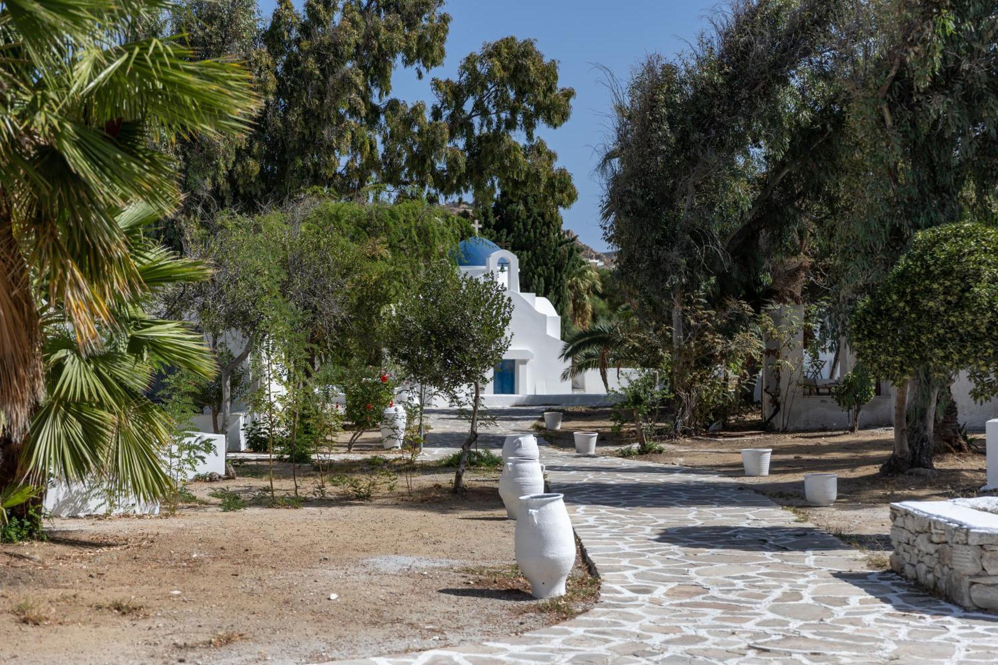 Naxos Green Village Hotel Naxos City Экстерьер фото