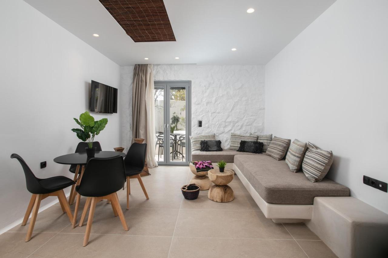 Naxos Green Village Hotel Naxos City Экстерьер фото